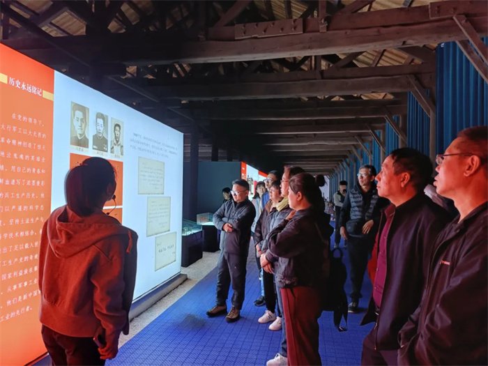为传承弘扬劳模精神