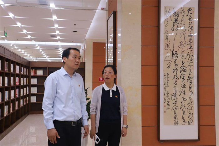 辅导员闫卓恩